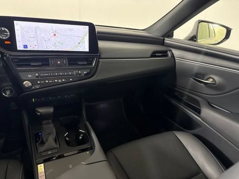 Used 2025 Lexus ES 350 w/ Premium Package FWD image 33