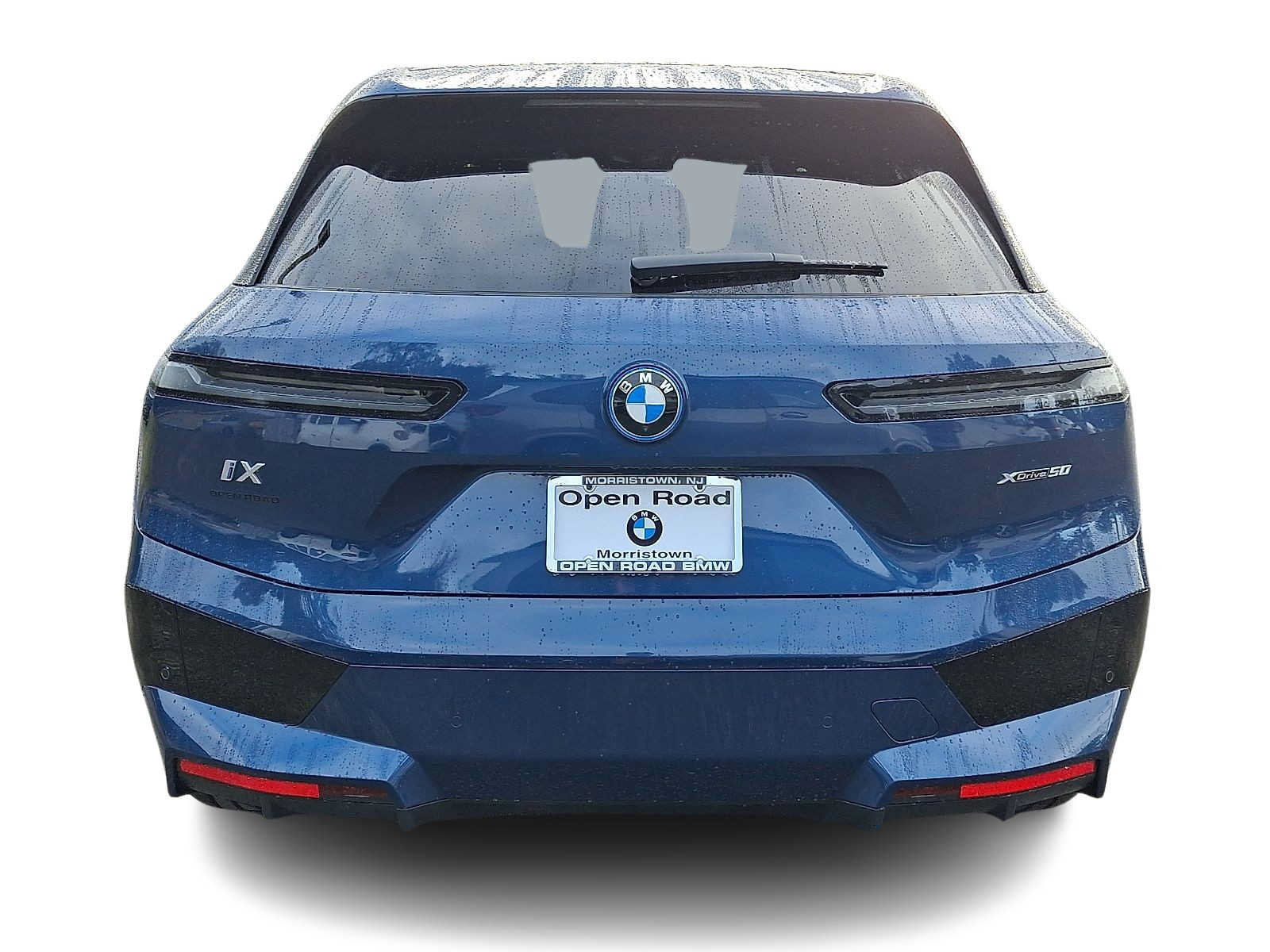 Used 2024 BMW iX xDrive50 w/ Premium Package AWD/4WD image 5