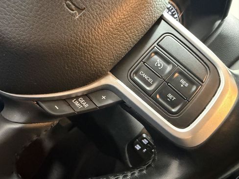 Used 2020 RAM 2500 Big Horn w/ Level 1 Equipment Group AWD/4WD image 13