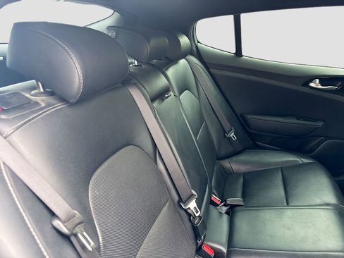 Used 2022 Kia Stinger GT-Line RWD image 26