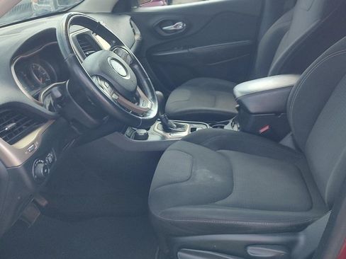 Used 2015 Jeep Cherokee Latitude AWD/4WD image 10