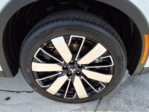 Used 2026 Mitsubishi Outlander SE FWD image 7