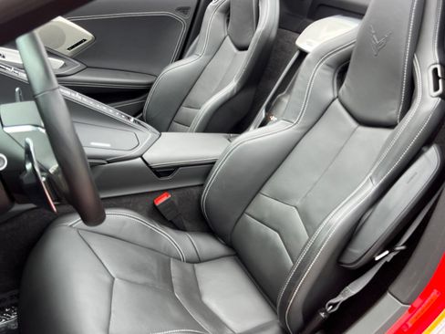 Used 2023 Chevrolet Corvette Stingray Preferred Conv w/ Z51 Performance Package RWD image 4