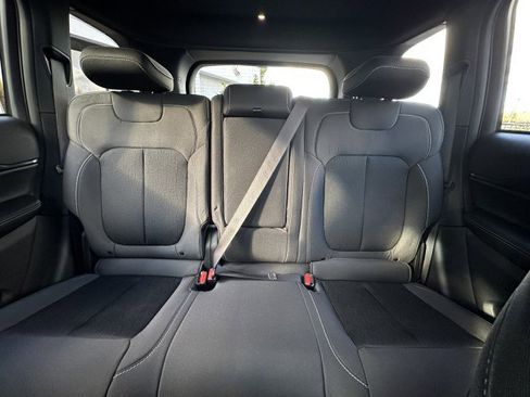 New 2025 Jeep Grand Cherokee Laredo X w/ Luxury Tech Group I image 13