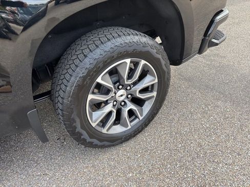 Used 2022 Chevrolet Silverado 1500 RST w/ Z71 Off-Road Package image 4