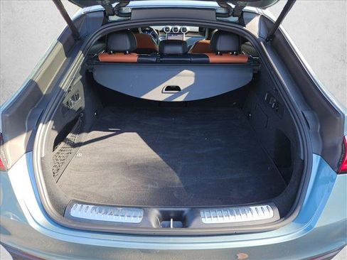 Used 2025 Mercedes-Benz GLC 300 4MATIC image 7