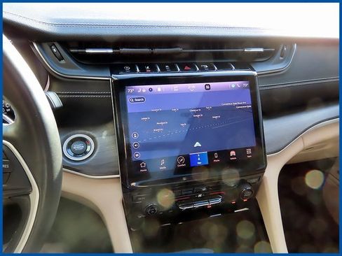 Certified 2021 Jeep Grand Cherokee L Limited w/ Trailer Tow Group (B) image 17