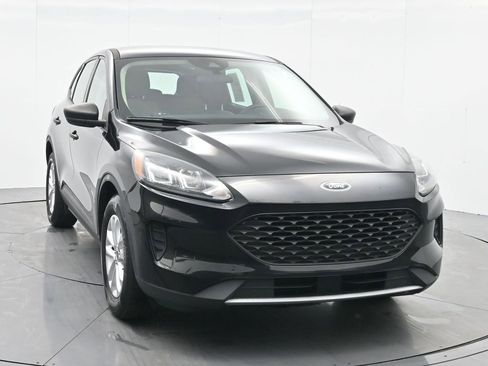 Used 2020 Ford Escape S image 4