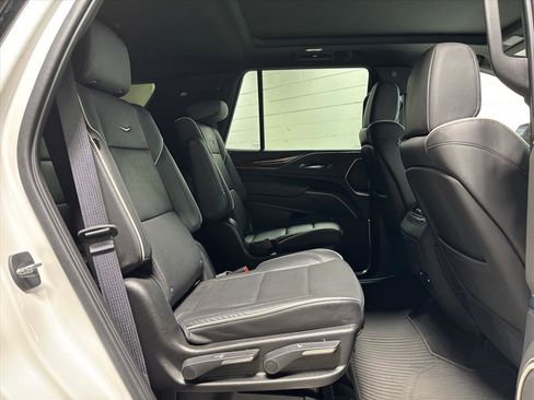 Used 2021 Cadillac Escalade Premium Luxury w/ Driver Assist Tech Package image 39