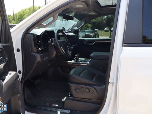 Used 2025 Chevrolet Silverado 1500 LT Trail Boss w/ LT Trail Boss Premium Package AWD/4WD image 26