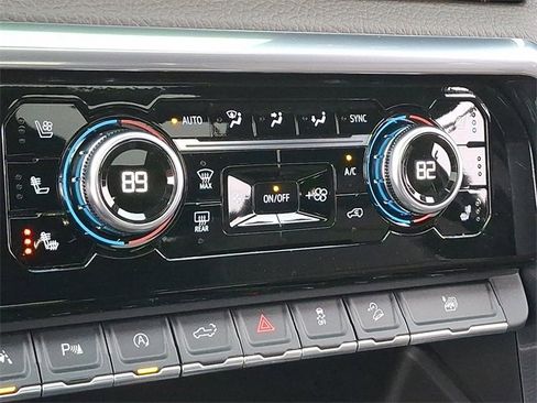 Used 2022 GMC Sierra 1500 Denali w/ Denali Reserve Package image 16