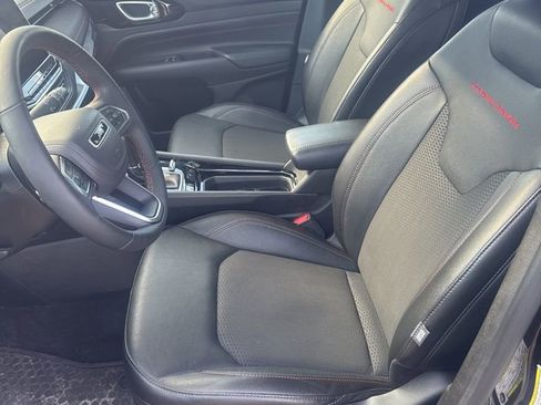 Used 2023 Jeep Compass Trailhawk w/ Trailhawk Convenience Group image 2