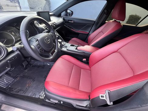 Used 2024 Lexus IS 300 F Sport RWD image 10