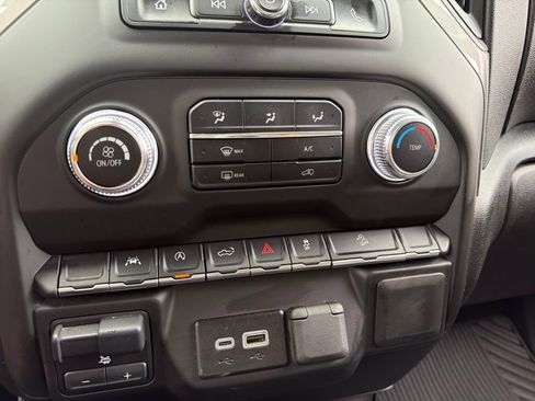 Used 2023 GMC Sierra 1500 Pro w/ Graphite Edition AWD/4WD image 12