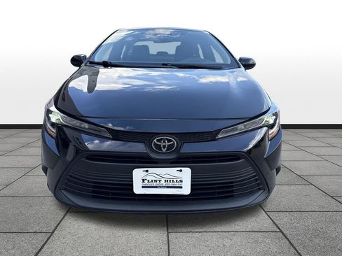 Used 2024 Toyota Corolla LE FWD image 8
