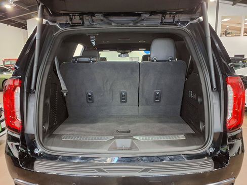 Used 2024 GMC Yukon AT4 AWD/4WD image 20