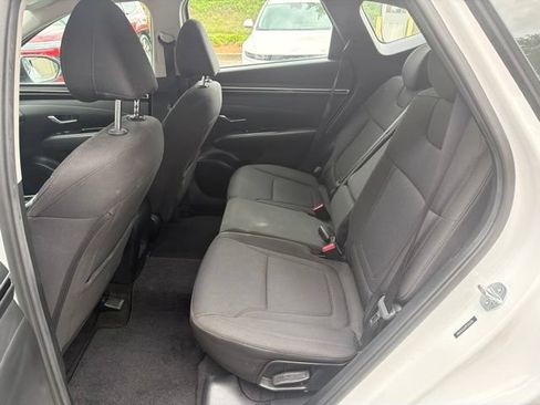 Used 2023 Hyundai Tucson SE FWD image 7