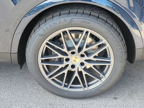 New 2026 Porsche Cayenne AWD/4WD image 11