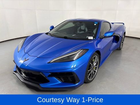 Used 2024 Chevrolet Corvette Stingray Preferred Cpe w/ Z51 Performance Package RWD image 5