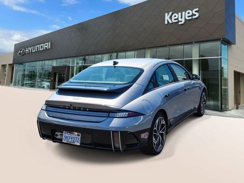 Used 2024 Hyundai Ioniq 6 SEL RWD image 4