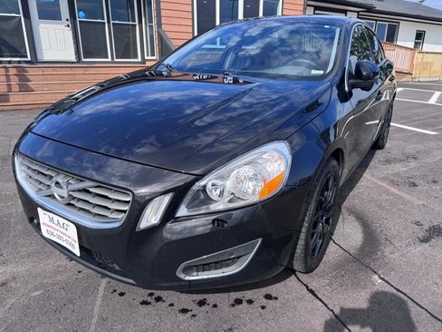 Used 2013 Volvo S60 T6 AWD/4WD image 2