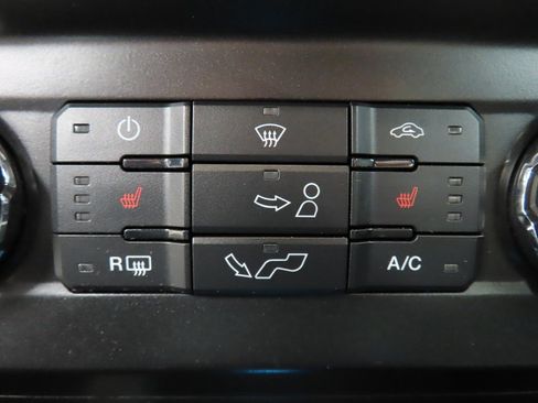 Used 2017 Ford F150 XLT w/ Equipment Group 302A Luxury image 54