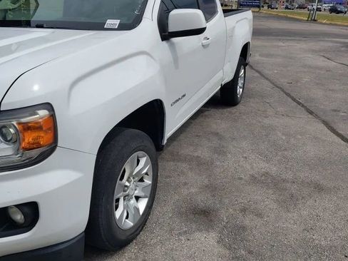 Used 2016 GMC Canyon SLE w/ SLE Convenience Package image 2
