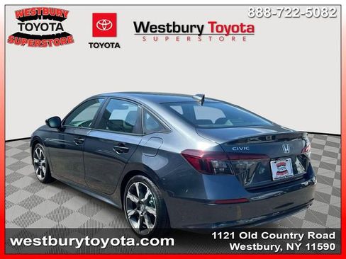 Used 2025 Honda Civic Sport image 11