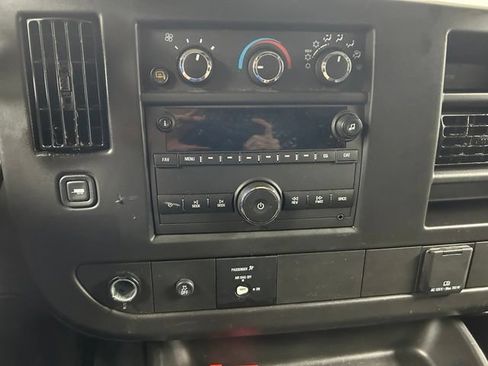 Used 2025 GMC Savana 2500 w/ Driver Convenience Package RWD image 20
