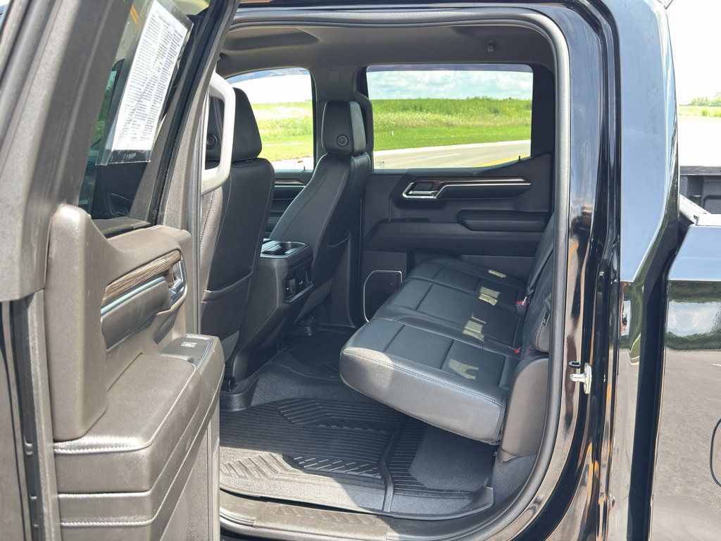 Used 2023 Chevrolet Silverado 1500 RST AWD/4WD image 34