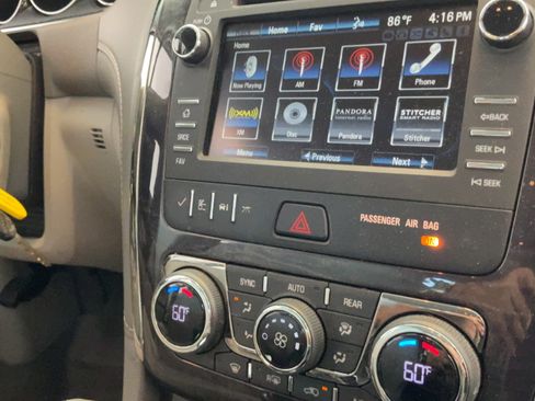 Used 2016 Buick Enclave Convenience FWD image 38