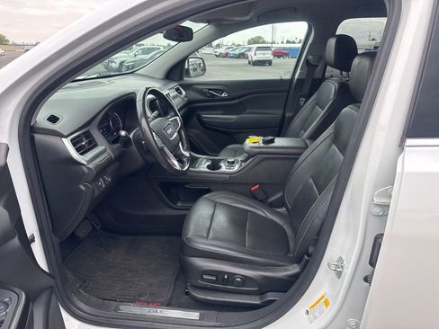 Used 2020 GMC Acadia SLT FWD image 19