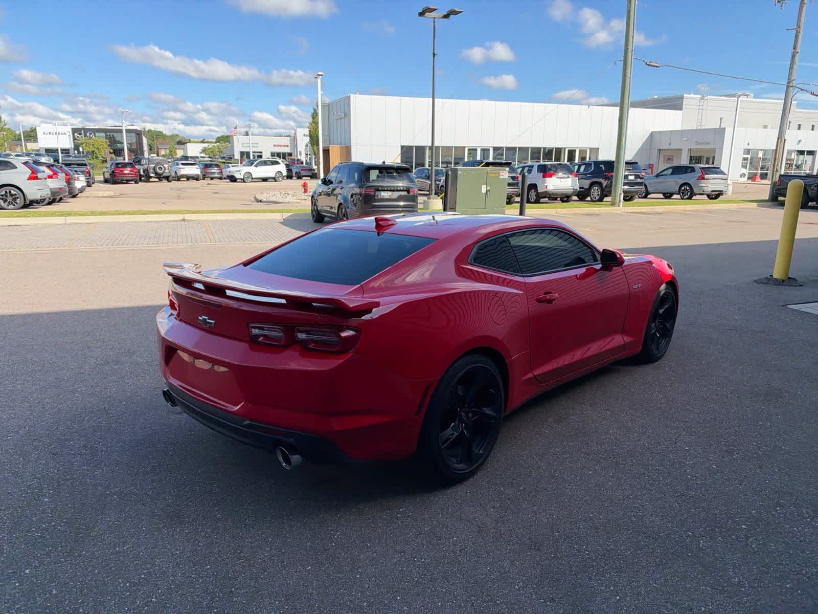 Used 2022 Chevrolet Camaro LT RWD image 5