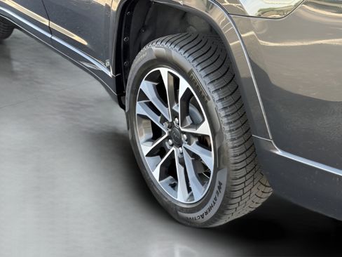 Used 2021 Jeep Grand Cherokee L Overland w/ Luxury Tech Group IV AWD/4WD image 35