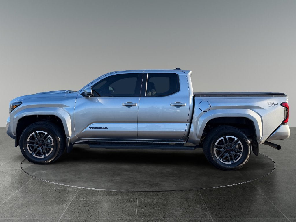 Used 2026 Toyota Tacoma TRD Sport AWD/4WD image 5