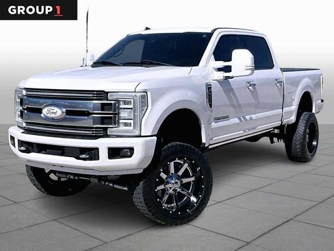 Used 2019 Ford F250 Limited image 1
