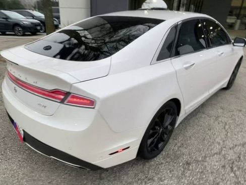 Used 2020 Lincoln MKZ Reserve w/ Monochromatic Package image 11