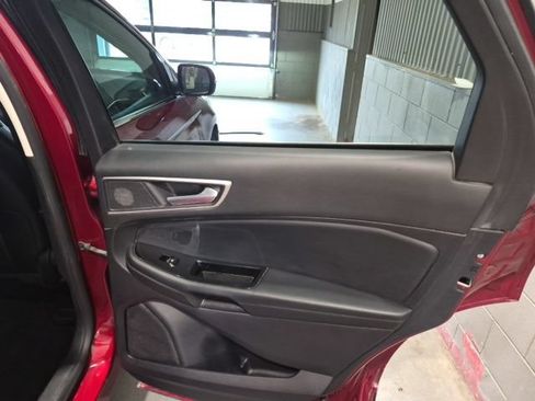 Used 2019 Ford Edge SEL w/ Convenience Package AWD/4WD image 23