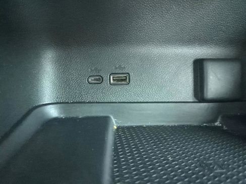 Used 2026 Chevrolet Traverse Z71 w/ Driver Confidence Package image 16