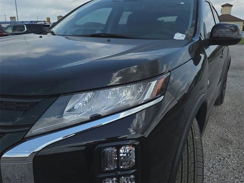 Used 2025 Mitsubishi Outlander Sport LE image 27