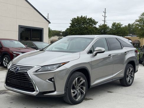 Used 2018 Lexus RX 450hL Luxury w/ Accessory Package AWD/4WD image 2