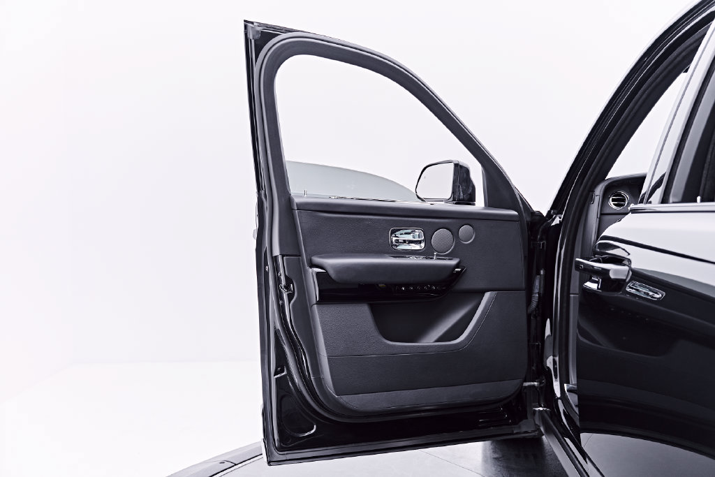 Used 2020 Rolls-Royce Cullinan AWD/4WD image 41