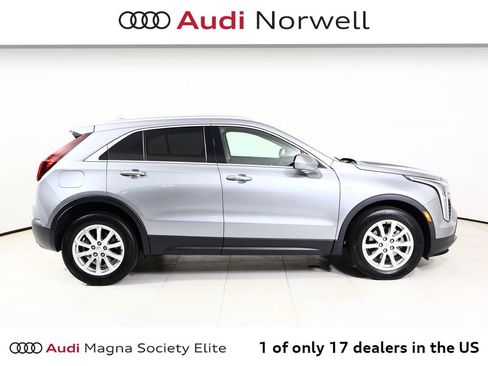 Used 2023 Cadillac XT4 Luxury w/ Cold Weather Package AWD/4WD image 17
