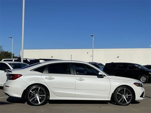 Certified 2023 Honda Civic Touring image 3