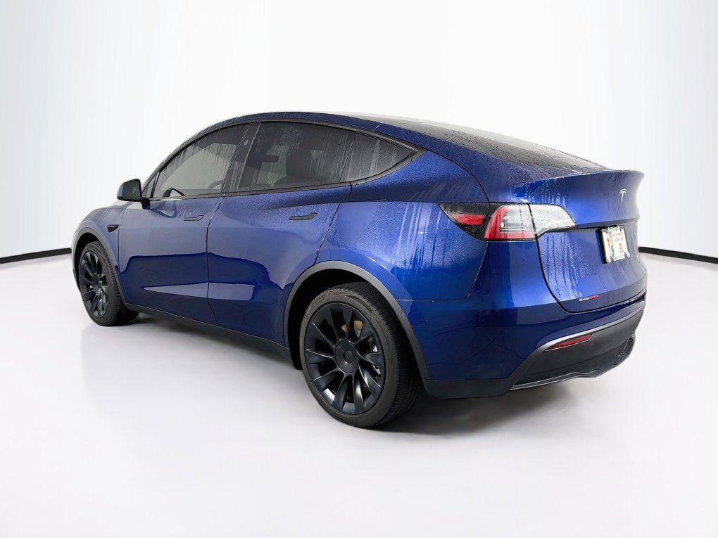 Used 2024 Tesla Model Y Long Range AWD/4WD image 7