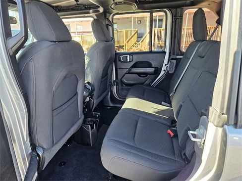 Used 2020 Jeep Wrangler Unlimited Sahara w/ Cold Weather Group image 9