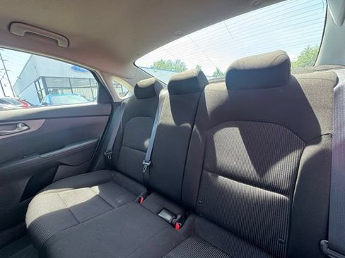 Used 2020 Kia Forte LXS FWD image 12