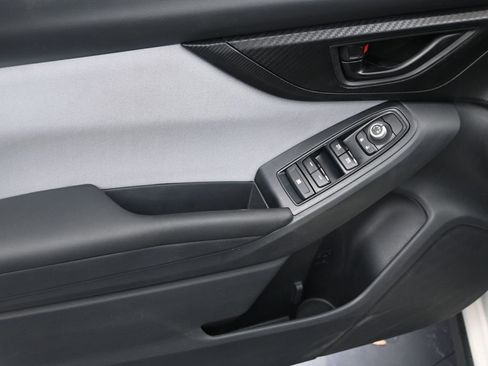 Used 2023 Subaru Crosstrek 2.0i Premium image 12