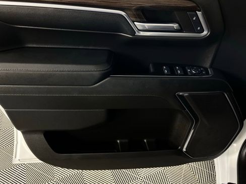 Used 2024 Chevrolet Silverado 1500 RST image 24