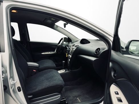 Used 2008 Toyota Yaris Sedan FWD image 8